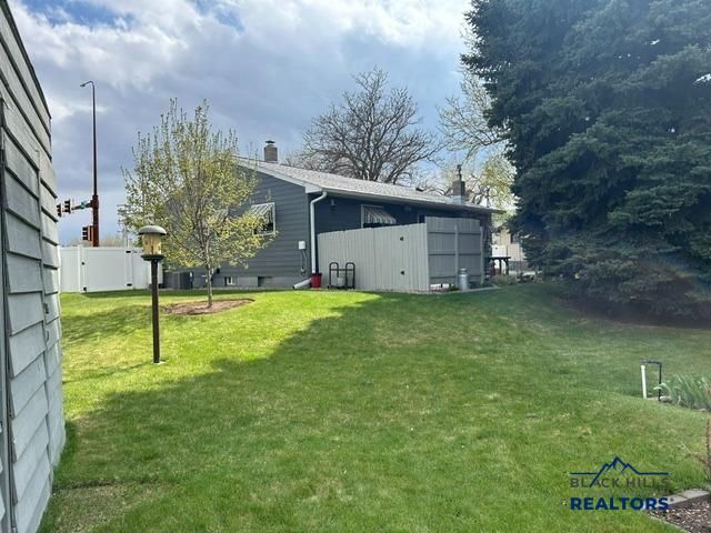 3936 JACKSON BLVD, Rapid City, SD 57702