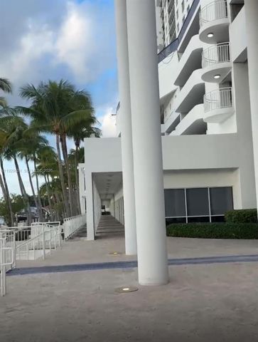 1800 Sunset Harbour Dr, Miami Beach, FL 33139