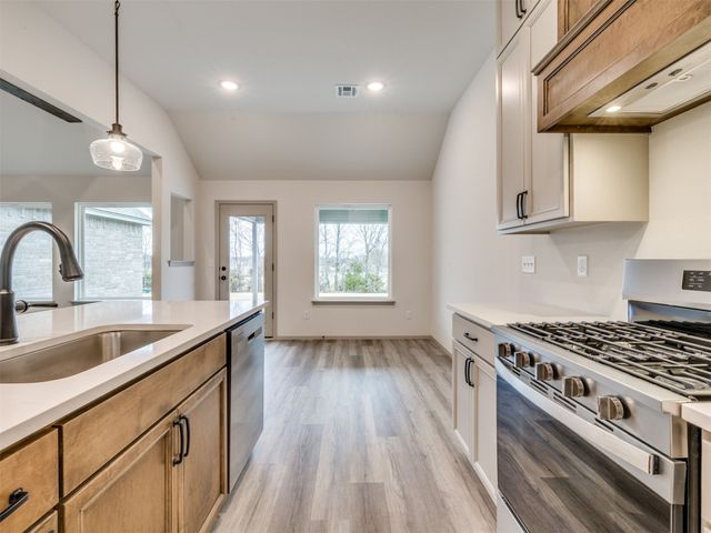 14757 S College Place, Bixby, OK 74008