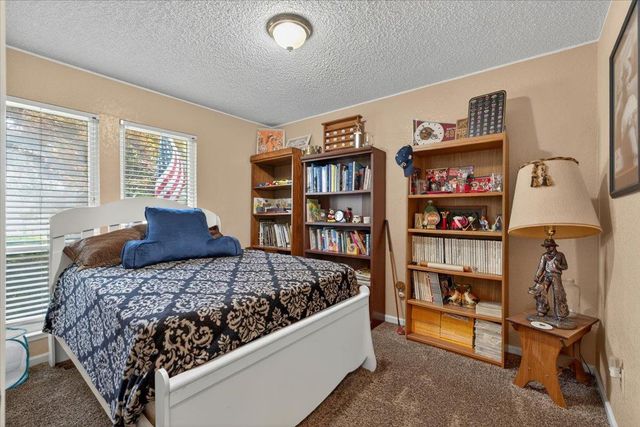 480 Cornell Dr, Turlock, CA 95382