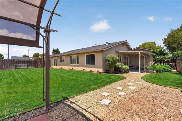 480 Cornell Dr, Turlock, CA 95382