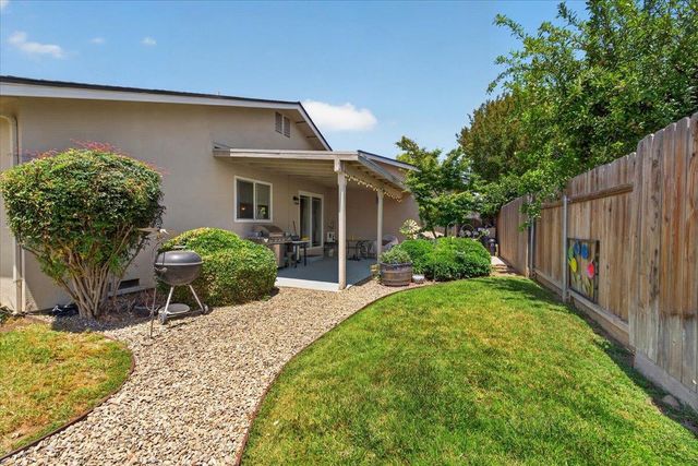 480 Cornell Dr, Turlock, CA 95382