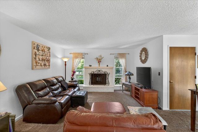 480 Cornell Dr, Turlock, CA 95382