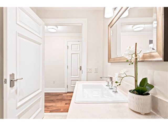 1891 Curtis St 1620, Denver, CO 80202
