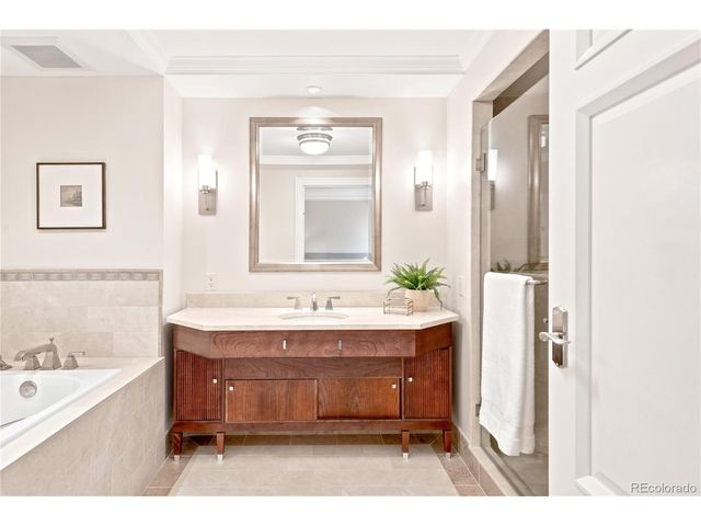 1891 Curtis St 1620, Denver, CO 80202