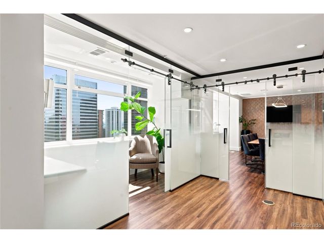 1891 Curtis St 1620, Denver, CO 80202