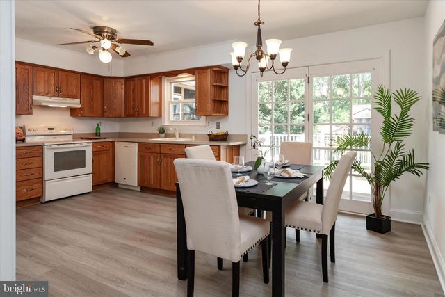 141 DELAWARE AVE, Pasadena, MD 21122
