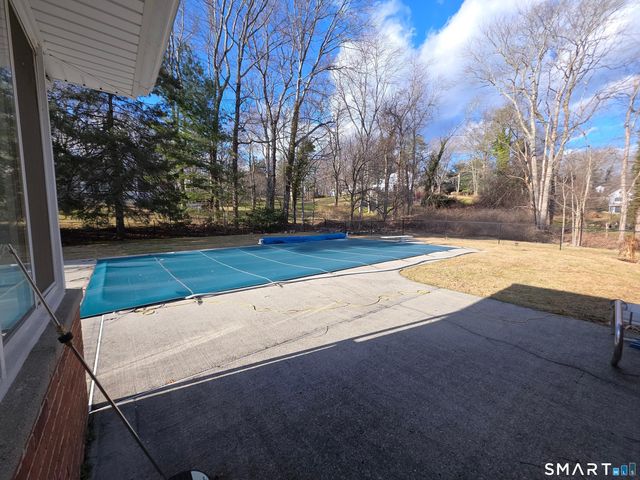 281 Roxbury Road, Stamford, CT 06902