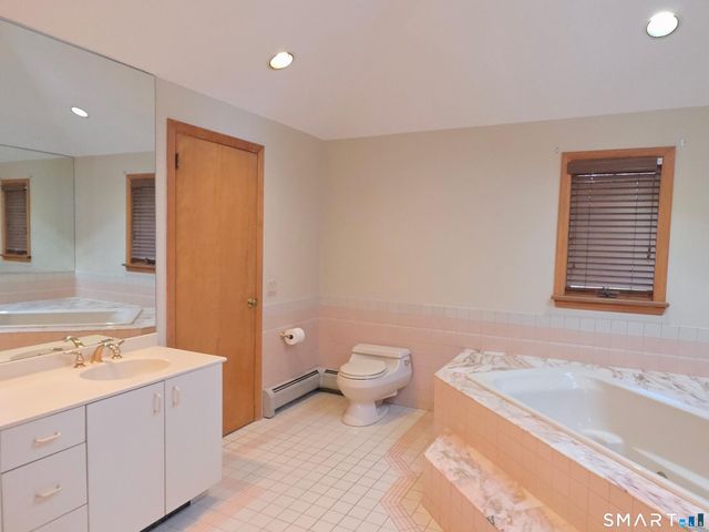 281 Roxbury Road, Stamford, CT 06902