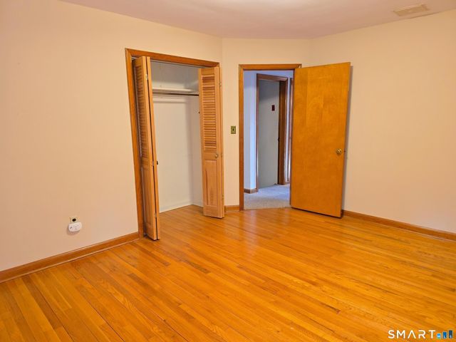 281 Roxbury Road, Stamford, CT 06902