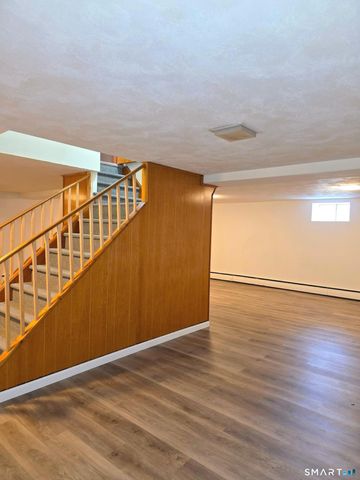 281 Roxbury Road, Stamford, CT 06902