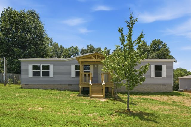 335 Meridian Dr, Smithville, TN 37166
