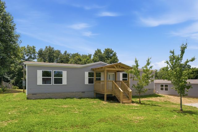 335 Meridian Dr, Smithville, TN 37166