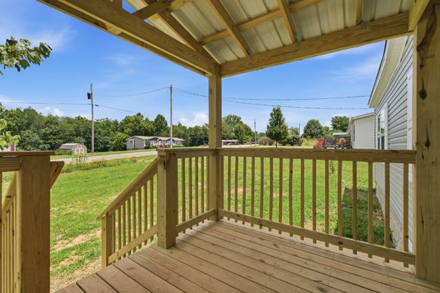 335 Meridian Dr, Smithville, TN 37166