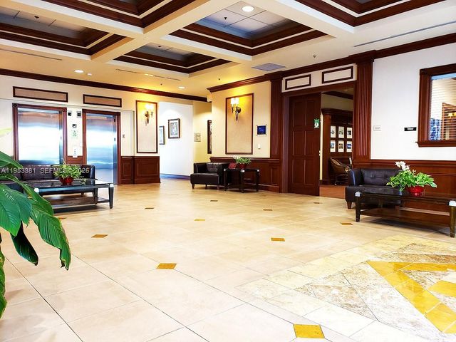 2665 SW 37th Ave 611, Miami, FL 33133