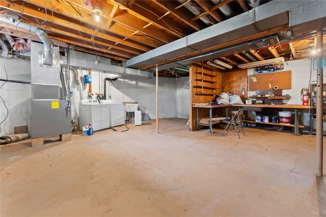 7466 N SHORE Drive, Erie, PA 16511