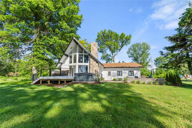 7466 N SHORE Drive, Erie, PA 16511