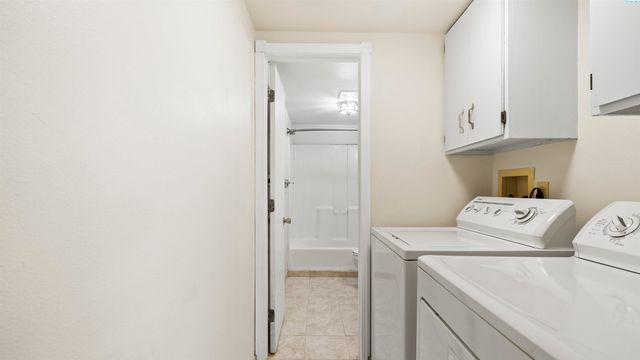 1008 Wilson St, Richland, WA 99354