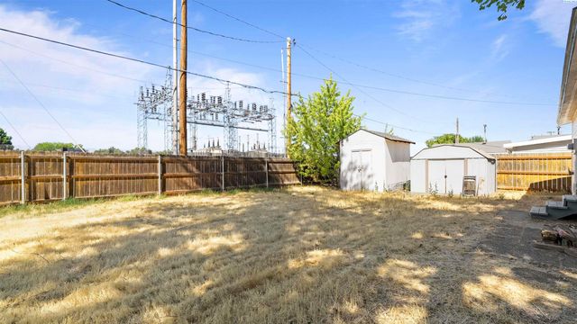 1008 Wilson St, Richland, WA 99354
