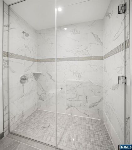 800 Ave At Port Imperial 317, Weehawken, NJ 07086