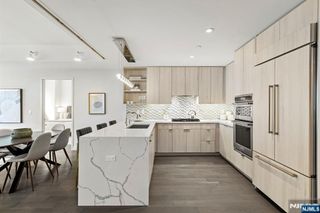 800 Ave At Port Imperial 317, Weehawken, NJ 07086