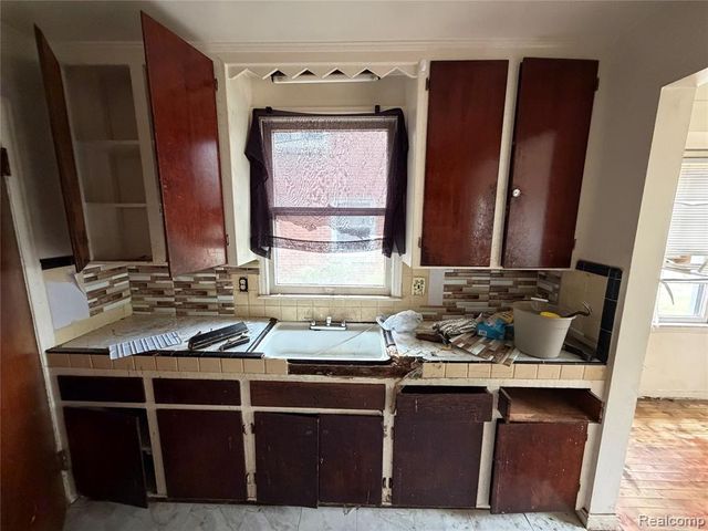 15436 Fielding Street, Detroit, MI 48223