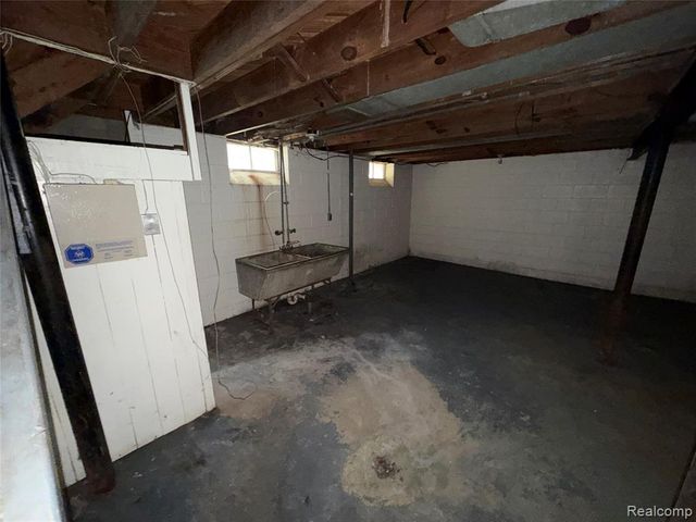 15436 Fielding Street, Detroit, MI 48223