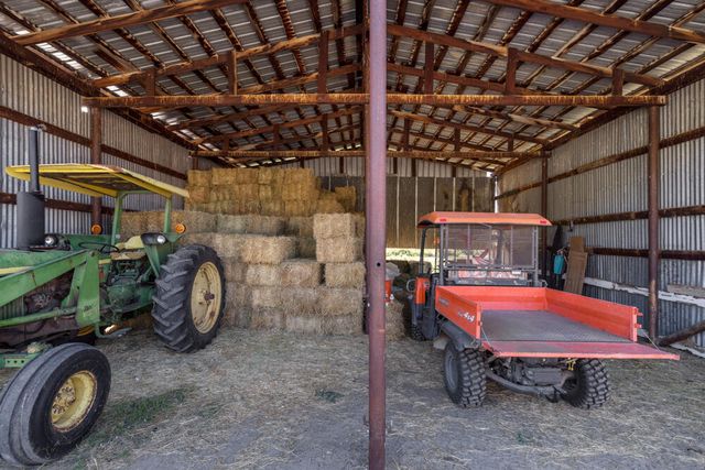 10403 Matney Way, Klamath Falls, OR 97603