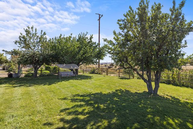 10403 Matney Way, Klamath Falls, OR 97603