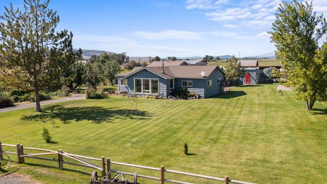 10403 Matney Way, Klamath Falls, OR 97603