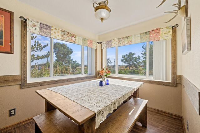 10403 Matney Way, Klamath Falls, OR 97603