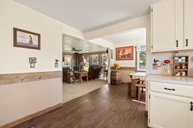 10403 Matney Way, Klamath Falls, OR 97603