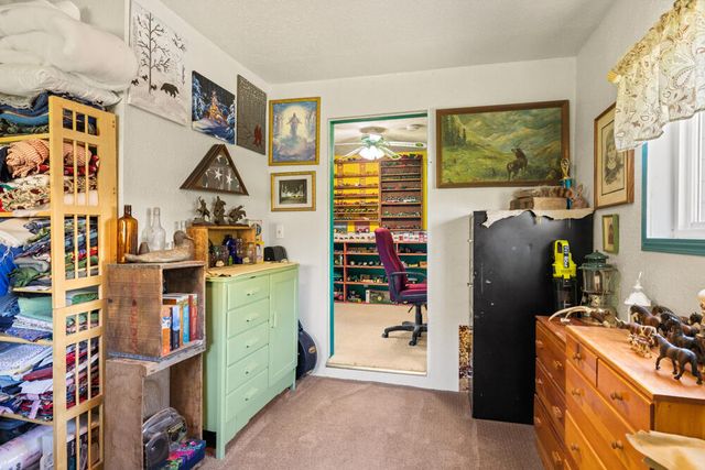 10403 Matney Way, Klamath Falls, OR 97603