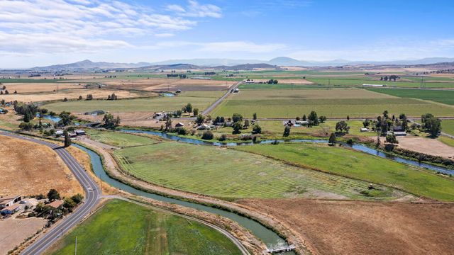 10403 Matney Way, Klamath Falls, OR 97603