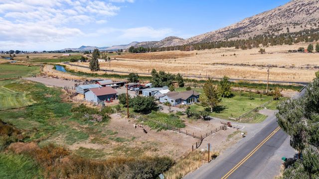 10403 Matney Way, Klamath Falls, OR 97603