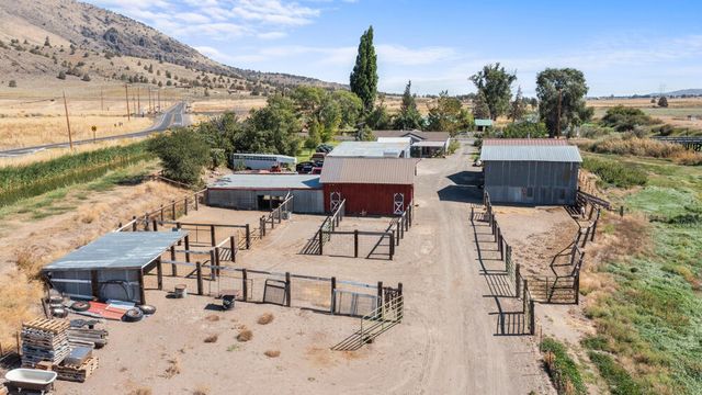 10403 Matney Way, Klamath Falls, OR 97603