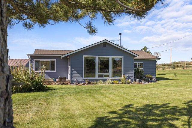 10403 Matney Way, Klamath Falls, OR 97603