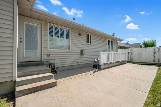 1606 W SENECA DR, Roy, UT 84067