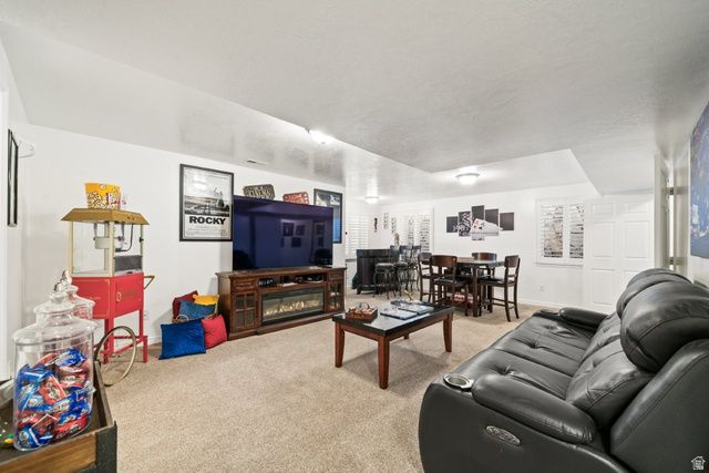 1606 W SENECA DR, Roy, UT 84067