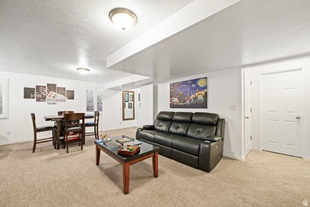 1606 W SENECA DR, Roy, UT 84067