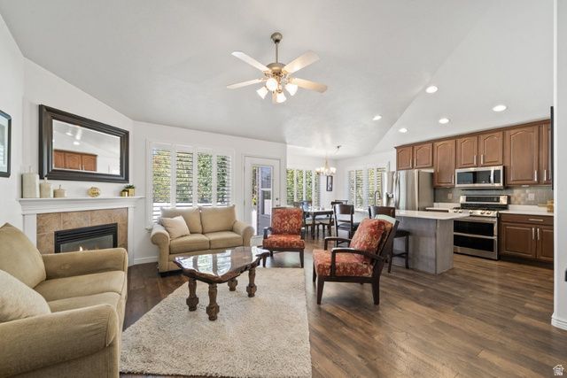 1606 W SENECA DR, Roy, UT 84067