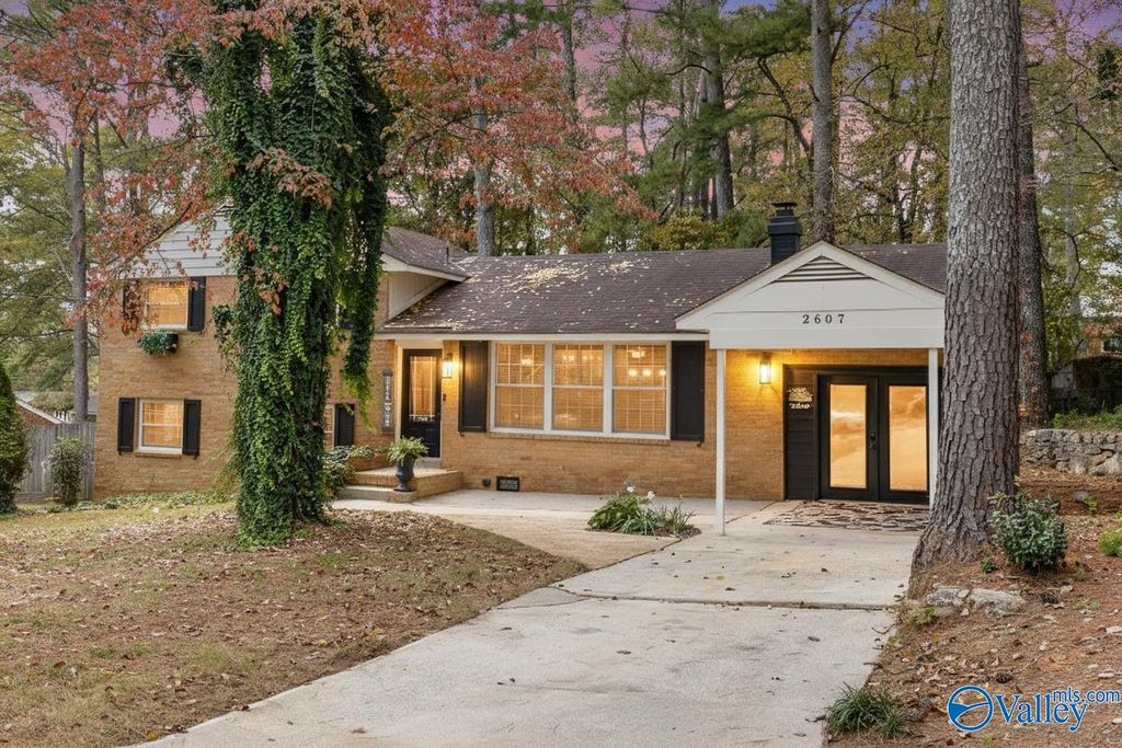 2607 Valley Brook Circle, Huntsville, AL 35811