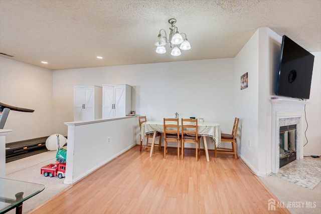 56 Colleen Court, South Brunswick, NJ 08824