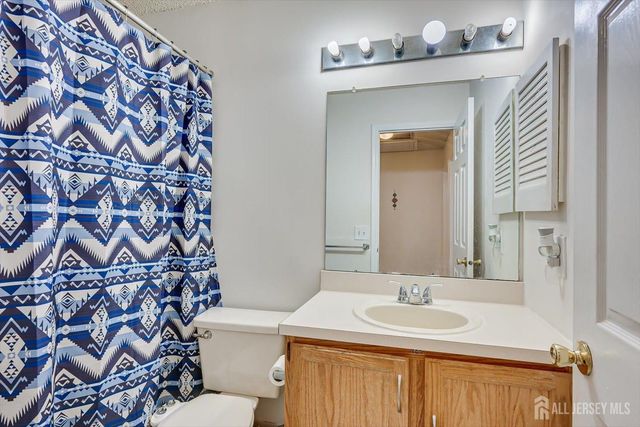 56 Colleen Court, South Brunswick, NJ 08824