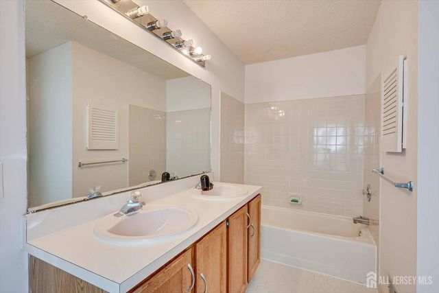 56 Colleen Court, South Brunswick, NJ 08824