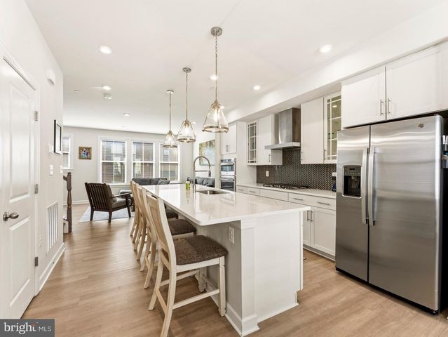2841 HOKIE LN, Alexandria, VA 22306