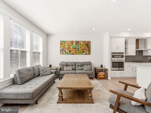 2841 HOKIE LN, Alexandria, VA 22306