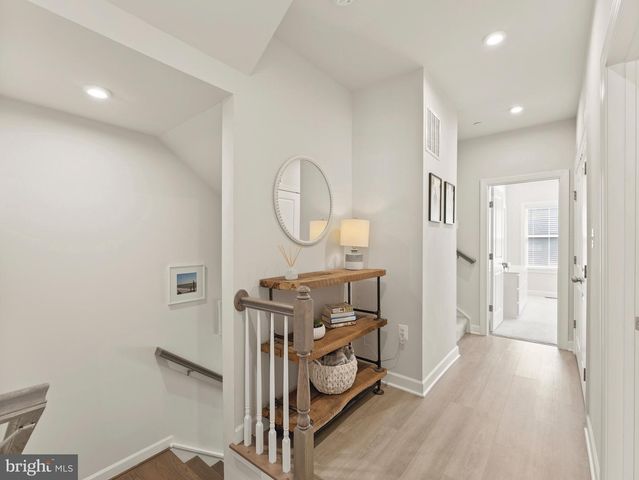 2841 HOKIE LN, Alexandria, VA 22306