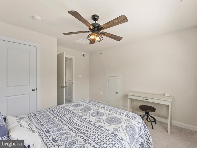 2841 HOKIE LN, Alexandria, VA 22306