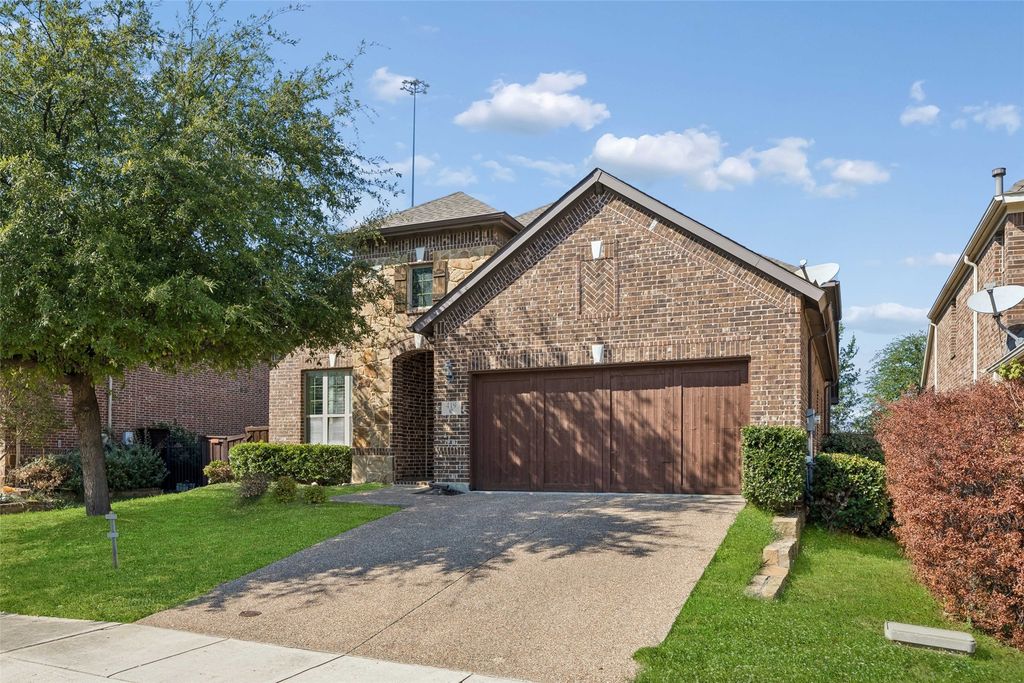 419 San Marcos Drive, Irving, TX 75039 — photo 2